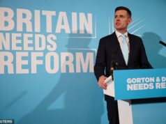 O comentarista reformista Matt Goodwin foi apresentado como candidato à eleição suplementar de Gorton, pois promete torná-la um ‘referendo sobre Care Starmer’