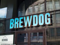 A Brewdog anunciou o fechamento de todas as suas marcas de destilação em meio a temores de novas perdas de empregos – depois de quase 2.000 pubs terem cortado suas cervejas em dois anos.