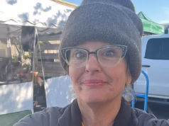 Proprietário de café perturbado na Bay Area fecha negócio após ser ridicularizado por vender queijo grelhado por US$ 22