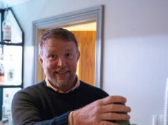 Eden Confidential: Richie compra Chelsea pub – lock, stock and barril