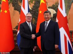 Xi Jinping disse à Care Starmer que houve muitas “reviravoltas” nas relações entre a China e o Reino Unido enquanto eles se sentavam para negociações decisivas
