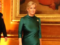 Rainha Verde do Rei! Sophie trouxe glamour à ausência de Kate enquanto ela deslumbrava em um vestido verde esmeralda e se misturava com celebridades na estreia do filme de Charles.