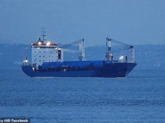 Marinha Real rastreia navio russo ‘suspeito’ enquanto passa 14 horas em cabo de dados submarino no Canal de Bristol