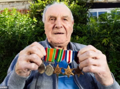 O homem de 100 anos ‘morreu feliz’ depois que o herói britânico do Dia D recebeu medalha de campanha por seu papel na invasão histórica uma semana antes de sua morte