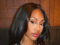 Uma gerente de pub que contrabandeou doces de maconha e cartões telefônicos para o namorado foi presa