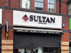 Gangue de ciclomotores caçada por roubos de “alto valor” em joias anteriormente alvo de operação “imitadora” há seis anos