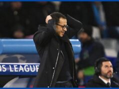 Os torcedores do Chelsea não estão satisfeitos com o teste da louca Rosenia em seu maior jogo até o momento