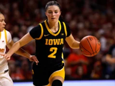 O guarda de Iowa, Taylor McCabe, rompeu o ligamento cruzado anterior contra Ohio State e perderá o resto da temporada