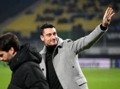 Albert Riera é o favorito para treinar o Frankfurt