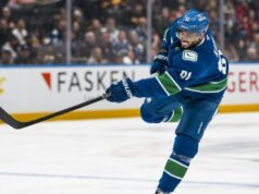 Os Canucks decidem trocar por Evander Kane