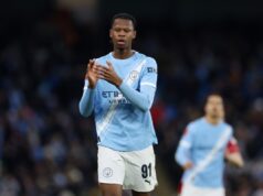 Outro jovem zagueiro do Manchester City está pronto para dar o próximo passo em sua carreira