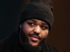 Jamie Tkevi deve defender seu título britânico dos pesos pesados contra Richard Riakpor em março