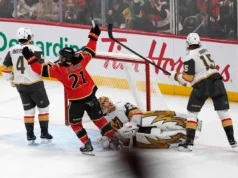 Halliday, Cozens marcou duas vezes cada um na brincadeira de 7 a 1 dos Senators sobre os cansados Cavaleiros de Ouro.