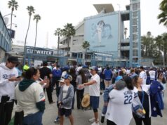 Dodgers 2026 Love LA Community Tour: San Bernardino PD Almoço com Steve Yeager
