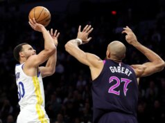 Steph Curry fala sobre protestos do ICE em Minneapolis, jogo Warriors-Wolves