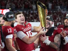 As classificações do futebol universitário aumentaram; O novo sistema da Nielsen é o responsável?