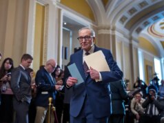 Democratas bloqueiam pacote de financiamento do governo no Senado enquanto as negociações avançam para evitar uma paralisação – The Mercury News