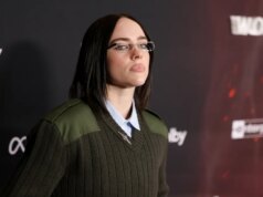 Billie Eilish pede às celebridades que permaneçam em silêncio no ICE – The Mercury News