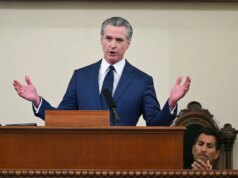 A divisão entre Newsom e legisladores frustrados apareceu pela primeira vez na audiência sobre orçamento