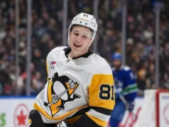 O novato Ben Kindel marca duas vezes e leva os Penguins à vitória por 3 a 2 sobre o Canucks