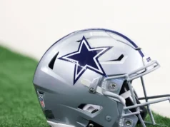 Cowboys demitem três assistentes defensivos, três entrevistas