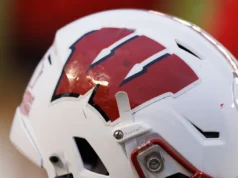 Ex-assistente defensivo de Wisconsin se junta à equipe técnica da Big Ten