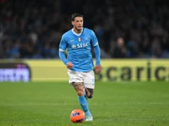 Pasquale Mazzocchi quer ficar em Nápoles apesar do interesse de Bolonha