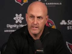 A contratação de Joe Brady pelos Bills deixa os Cardinals como 1 de 3 times sem HC
