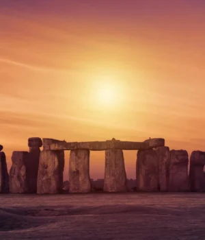 stonehenge-silhouette-glowing-sky.webp.webp