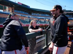 Tony Vitello do SF Giants, Jace Tingler se reuniu após duas décadas na faculdade