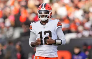 O novo técnico dos Browns, Todd Monken, elogiou o QB Shedur Sanders