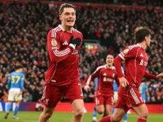 Florian Wirtz, estrela do Liverpool, se machucou em amistoso contra o Nottingham Forest