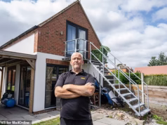 O construtor que zombou das regras de planejamento e declarou que “não poderia perder” seu apelo ao conselho sobre a caverna ilegal do homem-jardim estava espetacularmente errado.