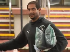 Depois do colete com fita adesiva do homem, a enorme bomba de Bondi assusta