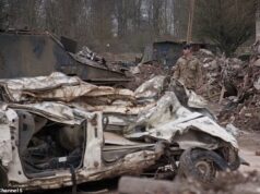 Dentro da falsa aldeia onde soldados britânicos estão treinando para travar uma guerra ao estilo ucraniano com as tropas de Putin