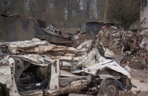 Dentro da falsa aldeia onde soldados britânicos estão treinando para travar uma guerra ao estilo ucraniano com as tropas de Putin