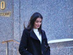 Imagens do quarto mostram a esposa presunçosa do irmão Alexander CHORANDO de humilhação… e uma mensagem de quatro palavras em seu diário no tribunal: Por dentro do julgamento de crime sexual