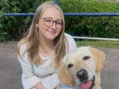 Os pubs Wetherspoon podem estar infringindo a lei depois de insistir que uma mulher com deficiência visual mostre um documento de identidade com foto de seu cão-guia, afirma um grupo de igualdade