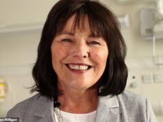 Homenagens prestadas à ex-secretária de saúde Jean Freeman quando ela morreu apenas 25 dias após ser diagnosticada com câncer de choque