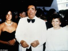 Revelada a fonte dos milhões misteriosos de Ghislaine Maxwell: Padre Robert deixou para ela US $ 10 milhões, revelam arquivos de Epstein