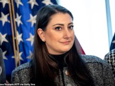 A geração do milênio é ridicularizada impiedosamente por chamar o Congresso de ‘basicamente ensino médio’