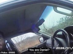 Colarinho! Motorista parado pela polícia se recusa a revelar seu nome, apesar de estar tatuado em seu pescoço