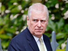 Andrew ‘compartilhou informações confidenciais com Epstein como emissário comercial’