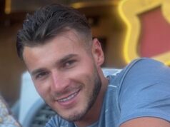 Seis homens compareceram ao tribunal acusados de ajudar o assassino a escapar depois que ele esfaqueou um jovem pai até a morte na frente de sua parceira, do lado de fora de um hotel cinco estrelas.