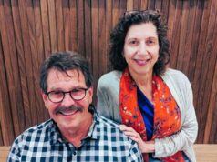 Mulher de Minneapolis conta como sua cidade natal foi destruída por uma multidão que parecia um estúdio de ioga… e revela a cidade ‘perfeita’ para onde ela fugiu para escapar da loucura