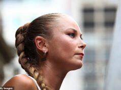 O vergonhoso canto de protesto de Grace Tam em um comício anti-Isaac Herzog é o ponto mais baixo do ano na Austrália. É hora de fazer o que antes era impensável: Peter van Onselen