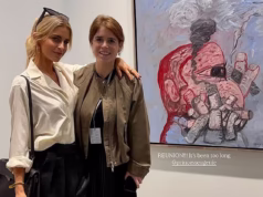 Eugénia no exílio? A princesa foi fotografada em uma galeria de arte no Catar quando foi vista pela primeira vez desde as últimas revelações dos e-mails de Epstein que envolveram seus pais no escândalo.