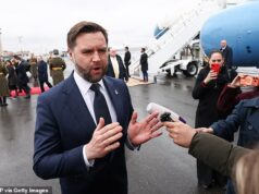 Vance excluiu a postagem do Genocídio Cristão, já que os ativistas foram responsabilizados pelo enorme desastre diplomático