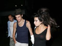 O problemático ex-namorado de Amy Winehouse, Blake Fielder-Civil, está morando em uma cama coberta de pichações e está tão afastado de sua família que ‘nem sabe que a mãe de seus dois filhos está morta’