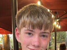 Um talentoso estudante de 15 anos de uma escola particular de £ 24.000 por ano suicidou-se na horta da família sem “avisar” seus pais, ouviu um inquérito.